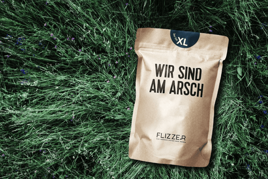 Nachhaltig und fair, dafür steht Flizzer und seine Unterwäsche. Wir produzieren nach GOTS, OEKO-TEX und FairTrade Standard und sind darüber hinaus auch noch BSCI zertifiert, weil und die soziale Nachhaltigkeit und der Mensch am Herzen liegt.